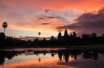 Angkor Wat Sunrise Bayon Ta Prohm  By Bike